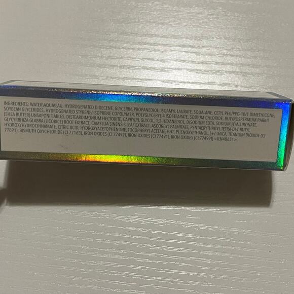 Becca Light Shifter Dewing Tint Orbit 2 - Picture 4 of 9